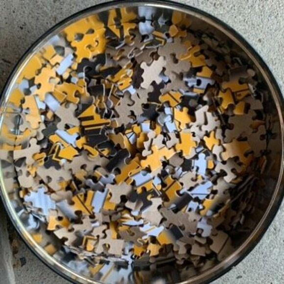 Missouri Mizzou Tigers Puzzle In Tin -1 Piece Missing - Picture 3 of 6
